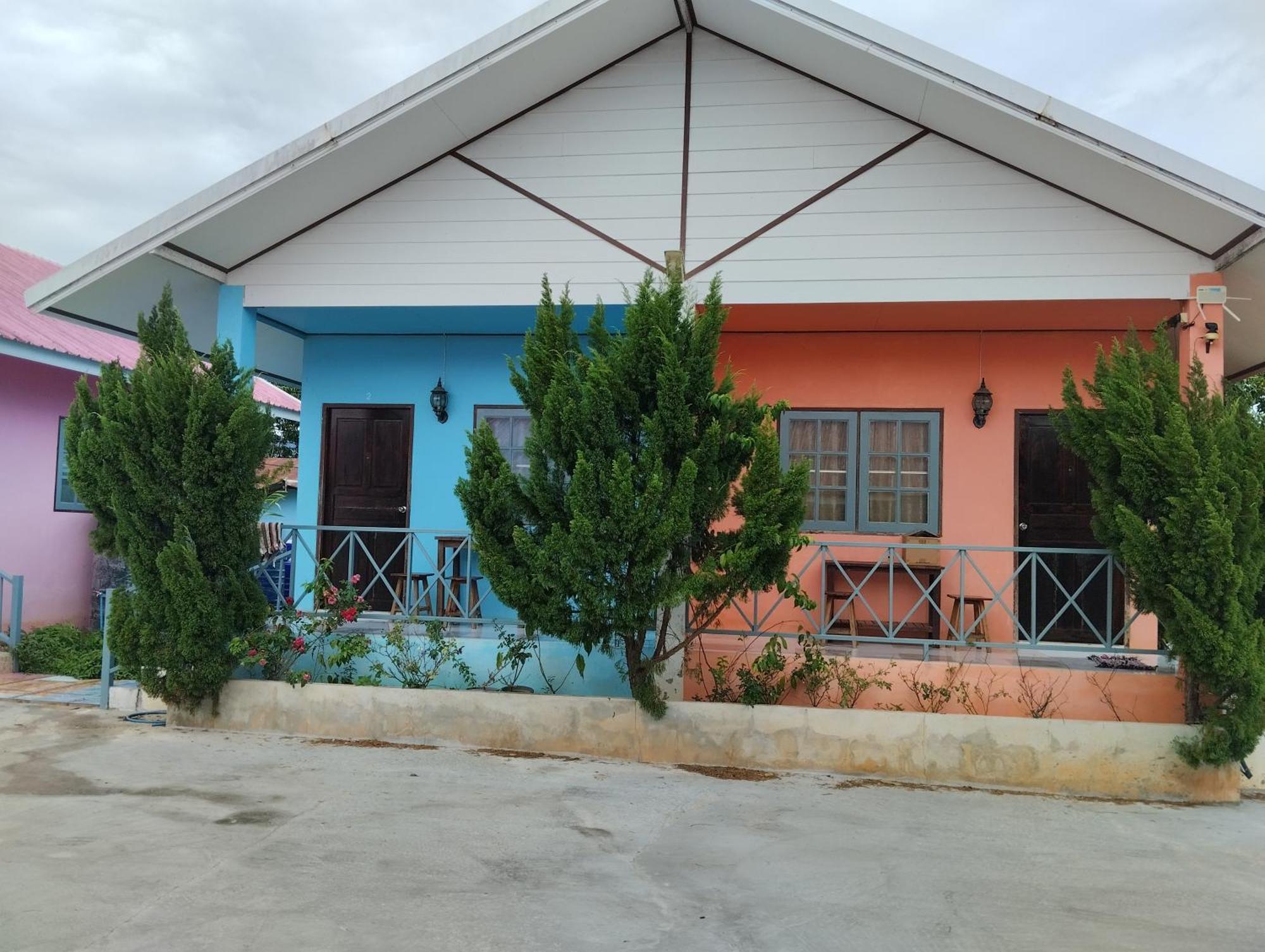 Chanakarn Guesthouse Sangkhla Buri Exterior photo